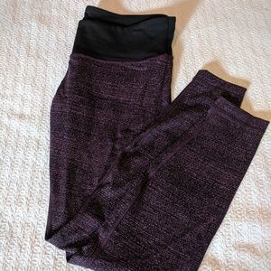 Lululemon purple yoga pants 12